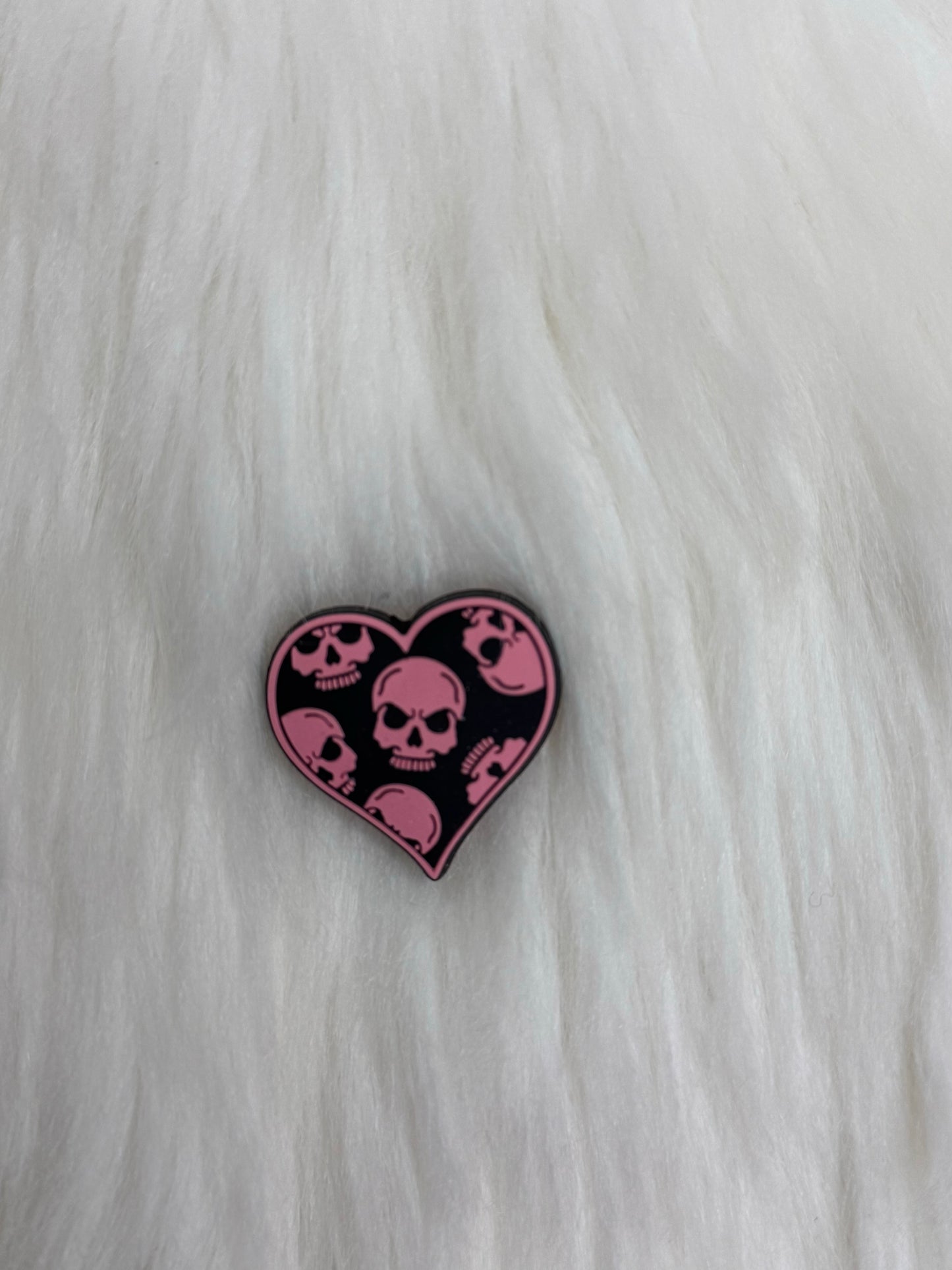 Heart w/ Skulls Focal Bead