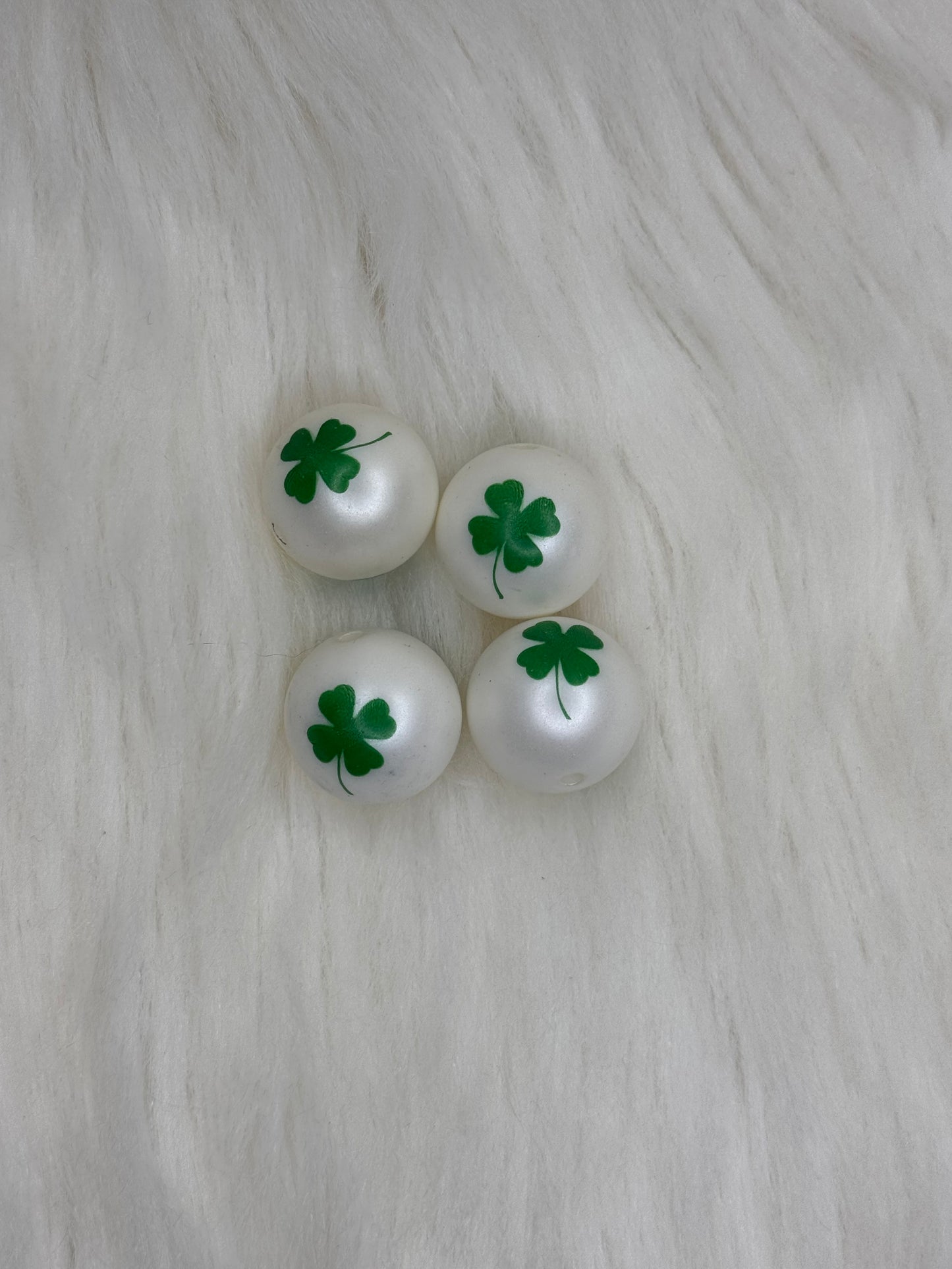 St. Patrick 20mm Bubble Gum Bead